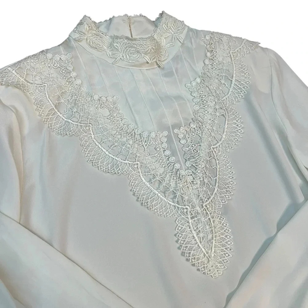 Vintage Yves St. Clair‎ Cream Lace Blouse Women's Romantic Feminine Top